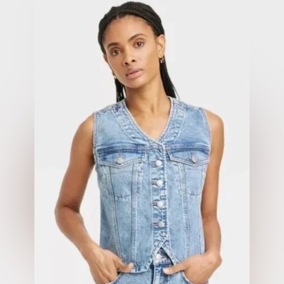 Universal Thread Denim Button Down Vest - Picture 4 of 4